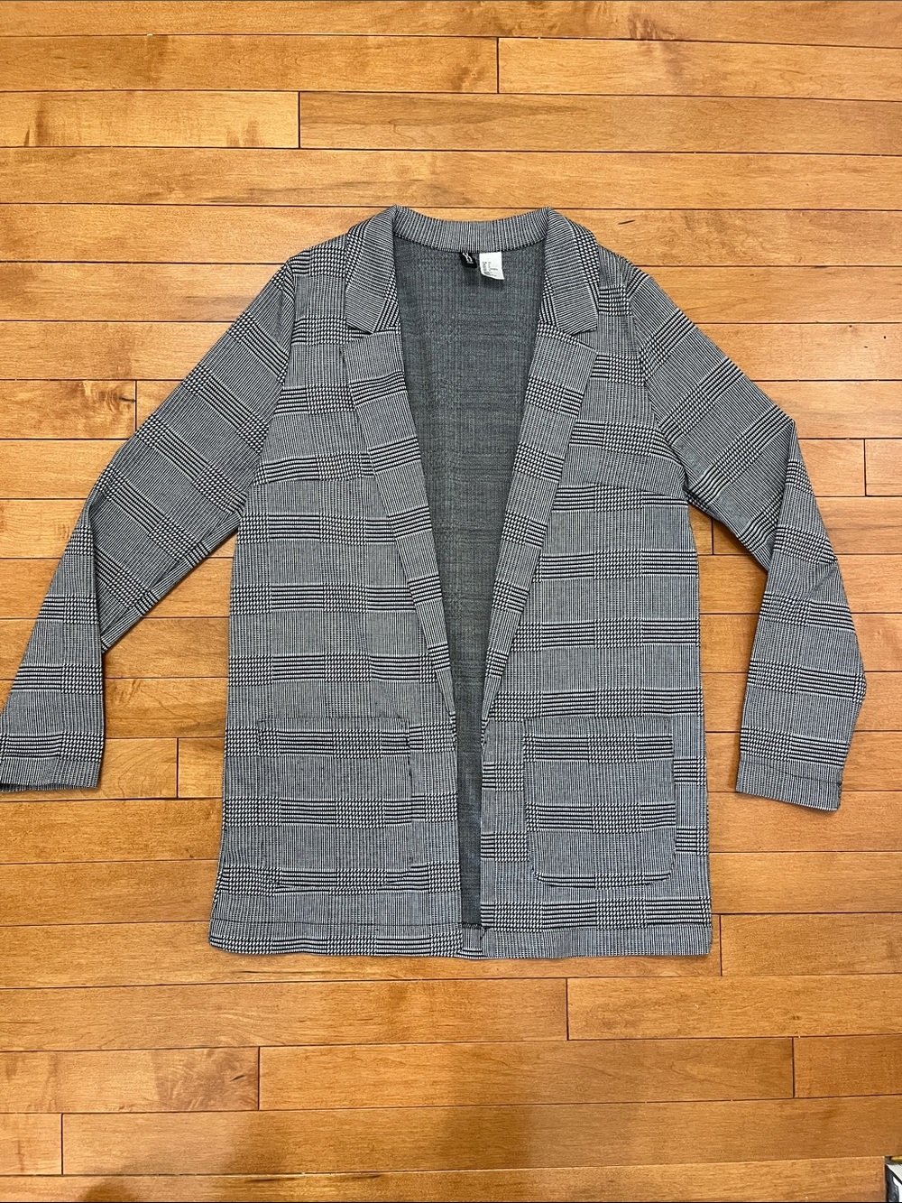 H&M Grey Plaid/ Houndstooth Open blazer